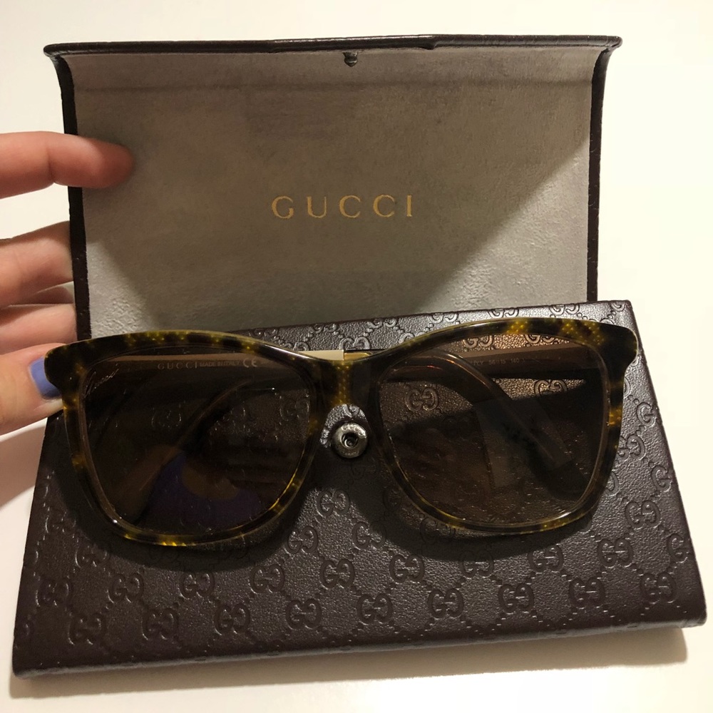 Gucci sunglasses. Worn less than 5 Times. Summer18